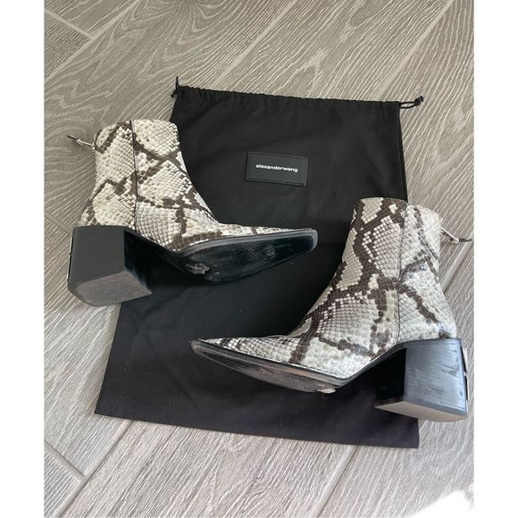 ALEXANDER WANG Women's Parker Snake-Embossed Leather Ankle Boots Size 7.5 - Picture 4 of 11